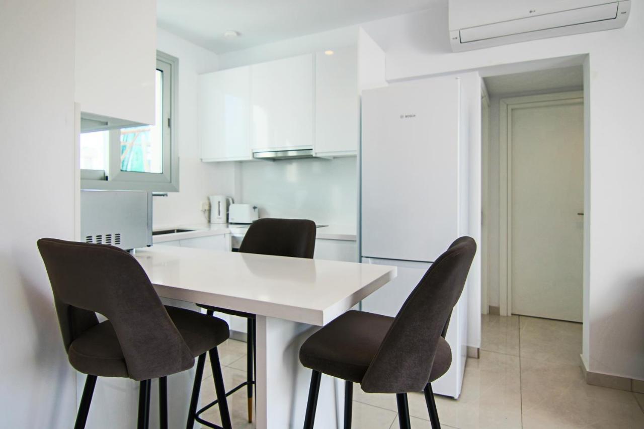 Phaedrus Living - Seaside Executive Flat Harbour 101 Apartamento Pafos Exterior foto